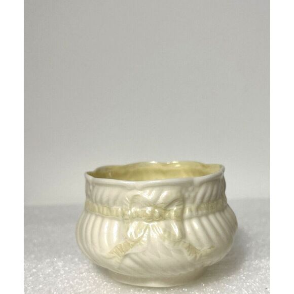 Vintage Belleck Cobb Tulip Luster Vase, Luster Yellow Ribbon Creamer, Sugar Bowl - Picture 8 of 14